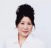 배우인 아키 타케조의 대표 이미지
