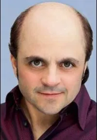 배우인 마이클 코헨의 대표 이미지