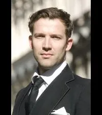 배우인 토마스 스펜서의 대표 이미지