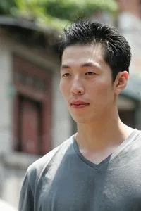 감독, 각본, 편집인 송재윤의 대표 이미지