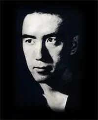 소설가인 미시마 유키오의 대표 이미지