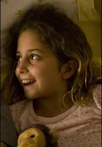 배우인 블루 디 마르티노의 대표 이미지