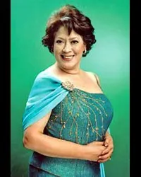 배우인 리자 로레나의 대표 이미지