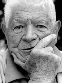 각본, 감독, 기타 제작진, 배우인 알랭 퀴니의 대표 이미지