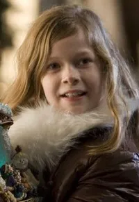 배우인 엘레나 아른트-옌센의 대표 이미지