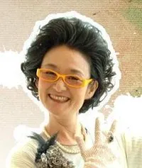 배우인 담애진의 대표 이미지