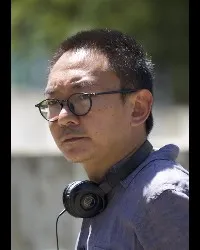 영화감독인 호위딩의 대표 이미지