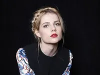 영화배우인 루시 보인턴의 대표 이미지