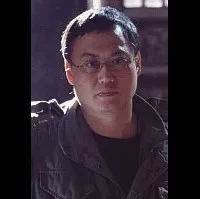 각본, 감독인 엄호의 대표 이미지