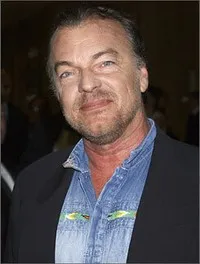 배우, 음악인 에드워드 알버트의 대표 이미지