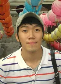 감독인 김태윤의 대표 이미지