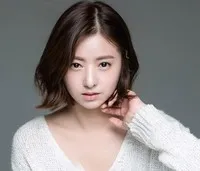 인 국유진의 대표 이미지