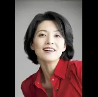 모델, 탤런트인 윤정의 대표 이미지