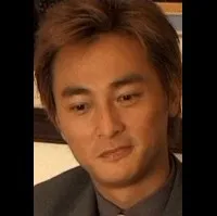 배우인 여준의 대표 이미지