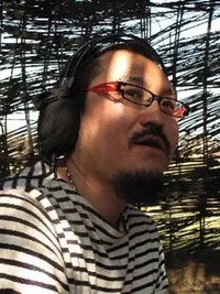 영화감독인 우얼샨의 대표 이미지