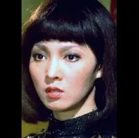 배우인 염니의 대표 이미지