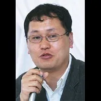 방송PD인 지영수의 대표 이미지