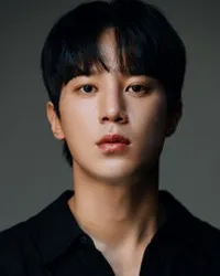 가수, 영화배우인 윤성모의 대표 이미지