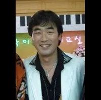 가수, 방송인인 변지훈의 대표 이미지