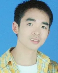 감독인 진 후아칭의 대표 이미지