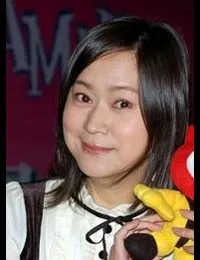 배우인 왕월의 대표 이미지