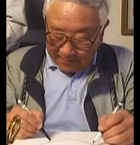 감독, 각본, 미술, 배우인 왕택의 대표 이미지