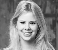 배우인 율리에 상겐베르그의 대표 이미지