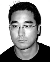 감독인 데이비드 김의 대표 이미지