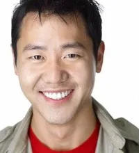 배우인 롭 양의 대표 이미지