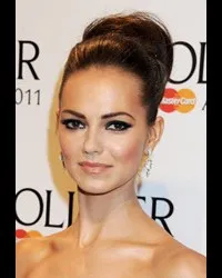 배우인 카라 토인튼의 대표 이미지