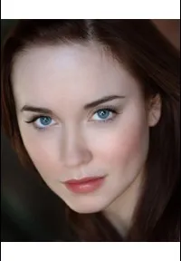 배우인 엘리스 레베스크의 대표 이미지