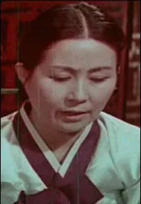 배우인 유계선의 대표 이미지