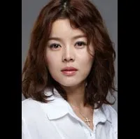 뮤지컬배우, 영화배우인 유나영의 대표 이미지