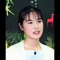 영화배우인 카렌의 대표 이미지