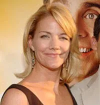 영화배우인 낸시 카렐의 대표 이미지