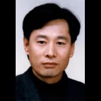 배우인 유성의 대표 이미지