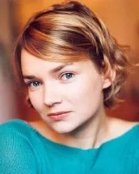 배우, 음악인 소피 퀸통의 대표 이미지