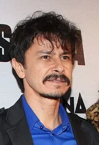 배우인 구스타보 산체스-파라의 대표 이미지