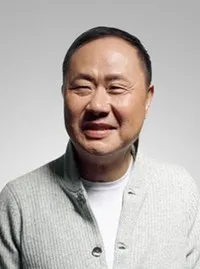 영화감독인 제프 라우의 대표 이미지