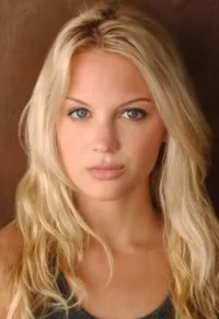 영화배우인 커비 블리스 블랜튼의 대표 이미지