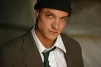 탤런트, 영화배우인 로니 진 블레빈스의 대표 이미지