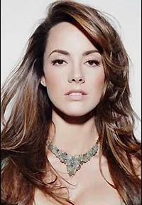 영화배우, 발레무용가인 소피아 스카이아의 대표 이미지