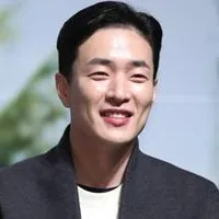 영화감독인 이병헌의 대표 이미지