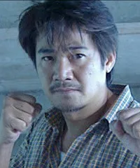 배우인 윤양명의 대표 이미지