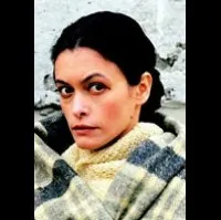 배우인 나탈야 부즈코의 대표 이미지