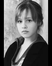 배우인 루치에 홀만의 대표 이미지