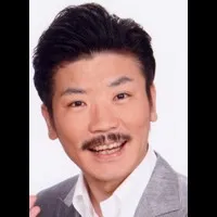 코미디언, 배우, 감독인 와타나베 아츠무의 대표 이미지