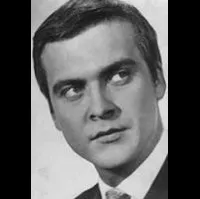 배우인 이반 미콜라이추크의 대표 이미지