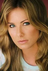 배우인 바네사 리 에비건의 대표 이미지