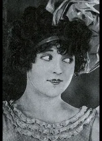 배우인 도로시 드완의 대표 이미지